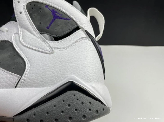 Kick Theory CU9307-100 Flint Retro 7 Jordan (2021) 0731